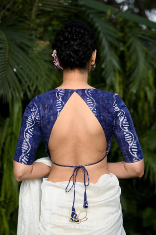 Top 5 Backless Blouse Designs for Sarees! Check Them Out! – Beatitude