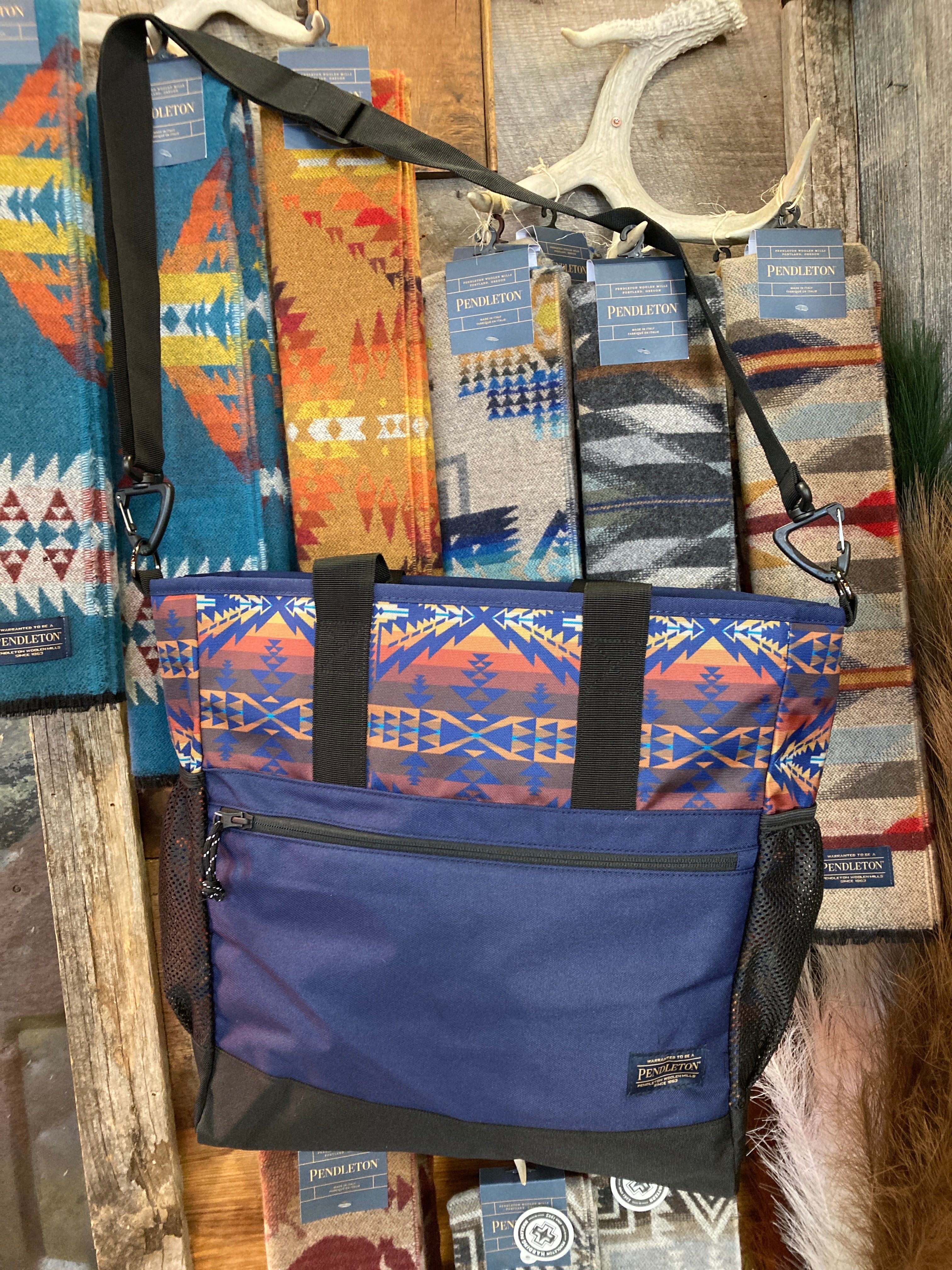 Pendleton Backpack Trapper Peak Navy – Frontier Relics