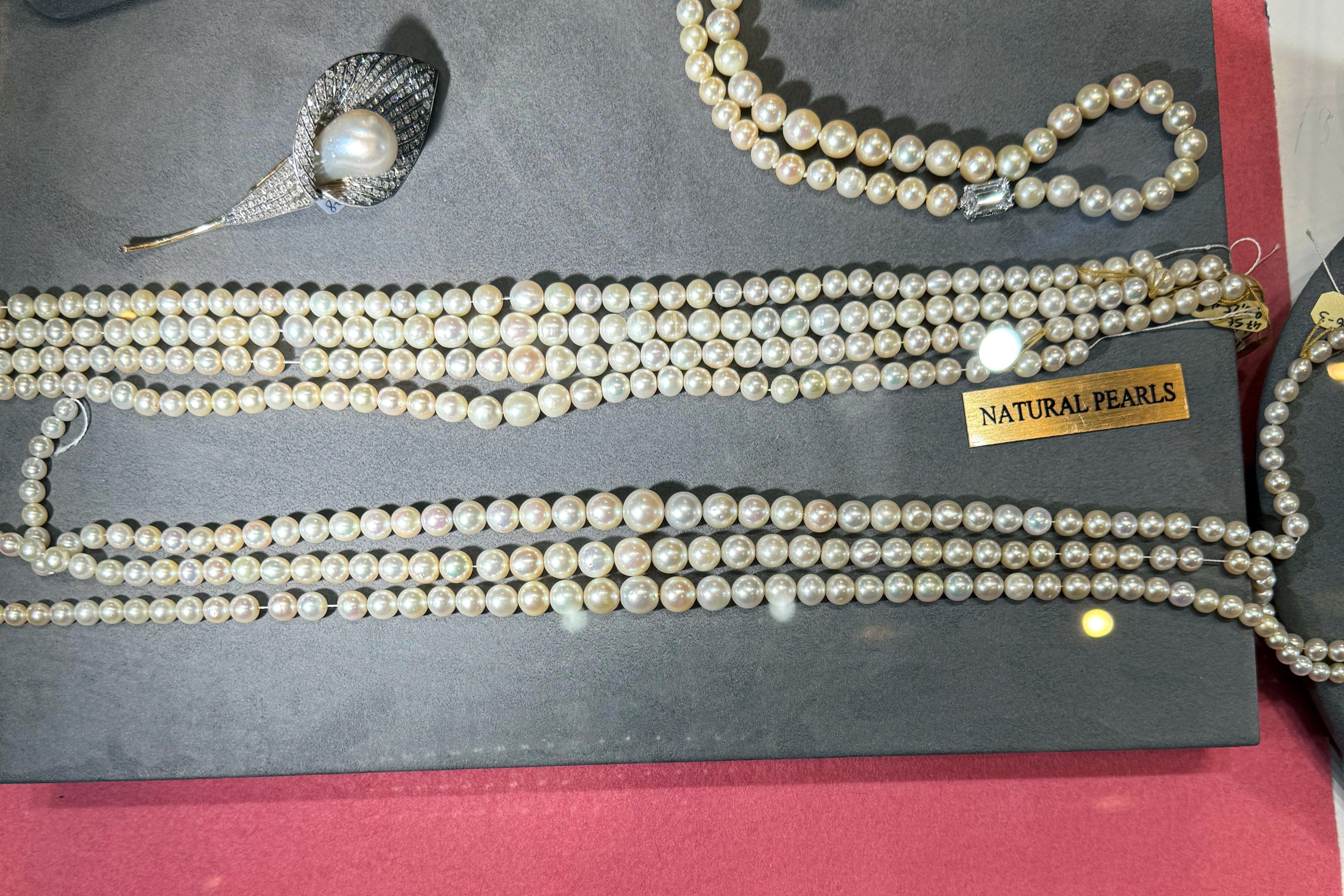 Natural pearl necklaces