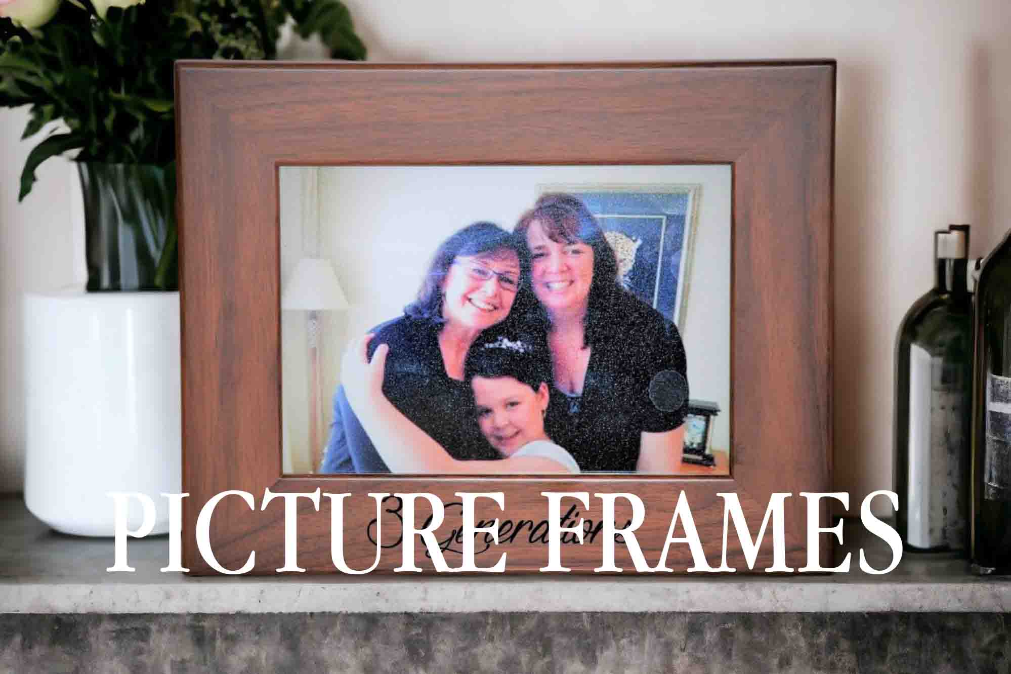 CUSTOM PICTURE FRAMES