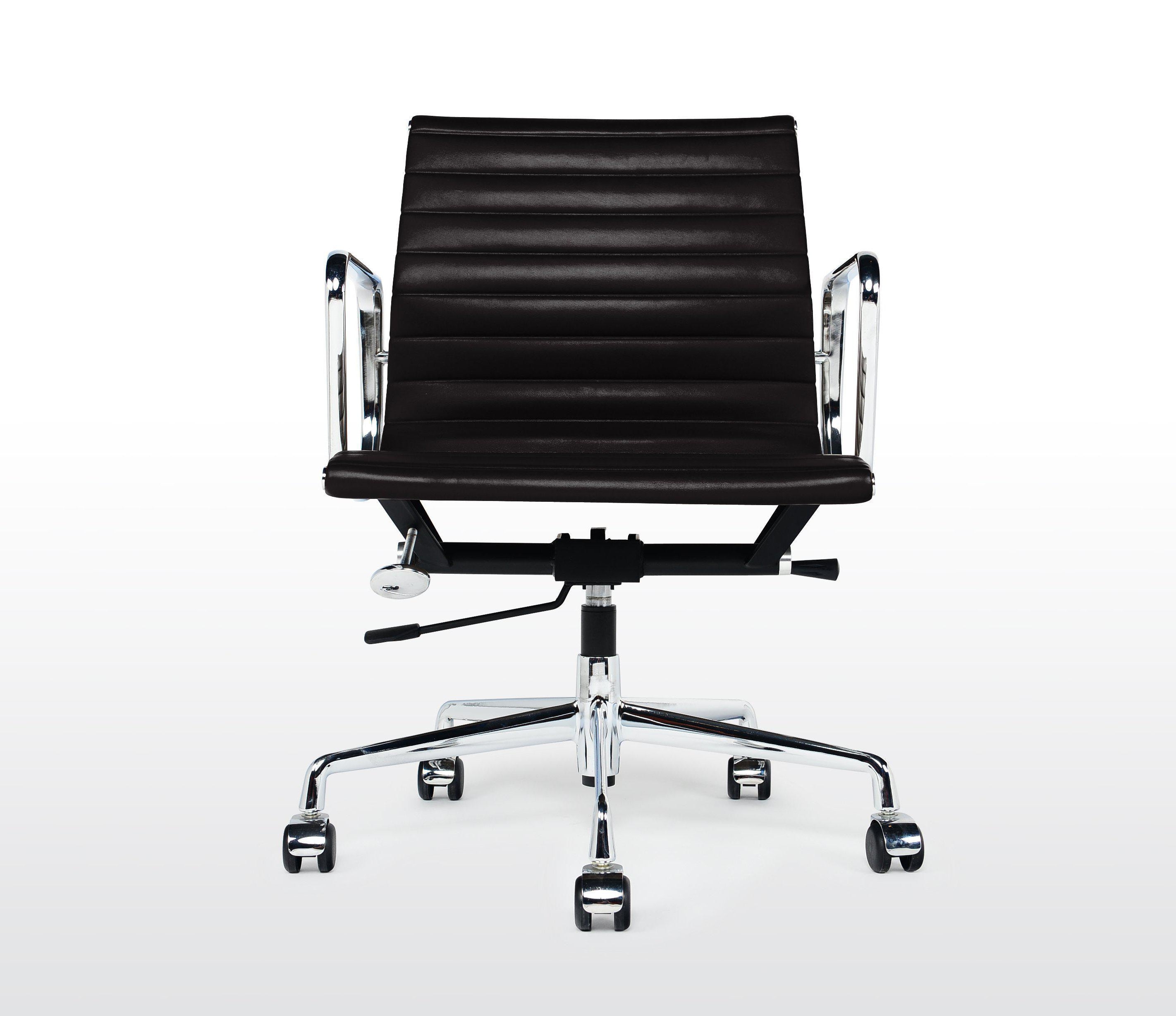 Charles Eames Style Low Back Ribbed Office Chair – Repro