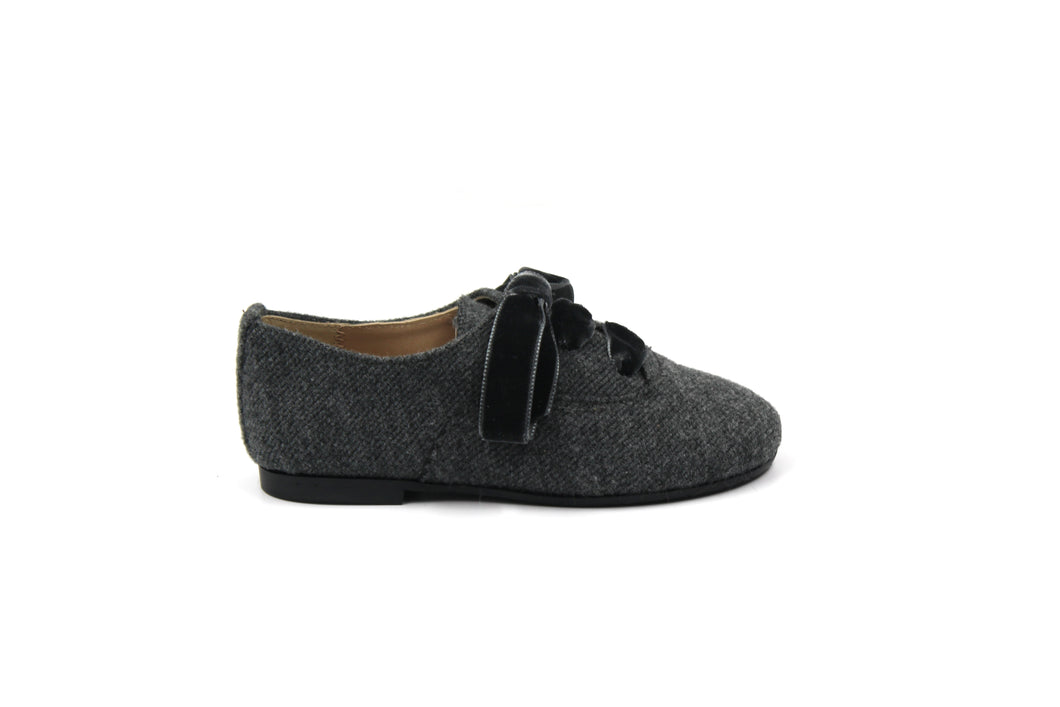 wool oxford shoes