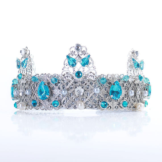 blue birthday crown