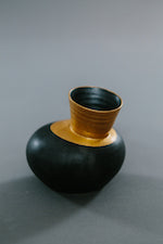 Gilded Speak Vase, Black