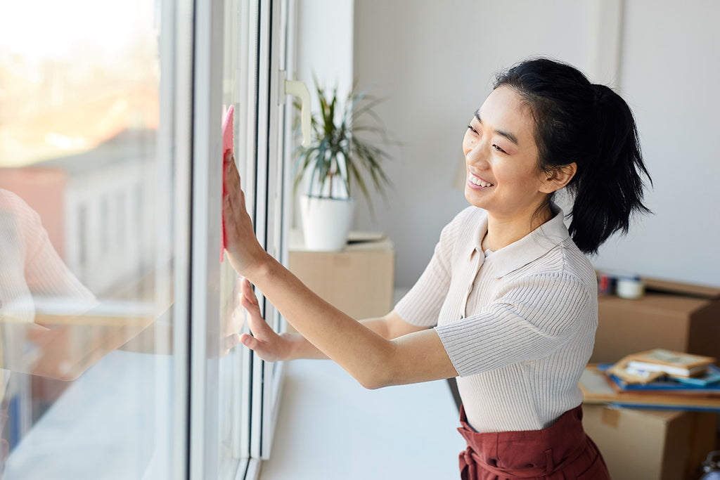 Glass: Easy Ways To Clean With White Vinegar