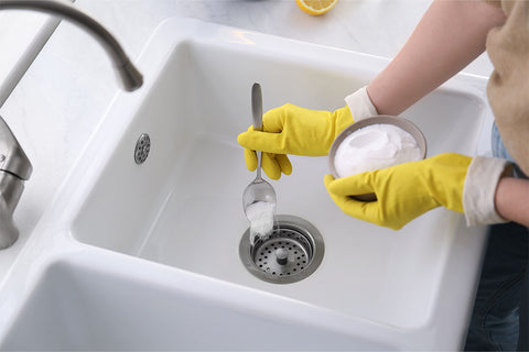 How to clean kitchen drain