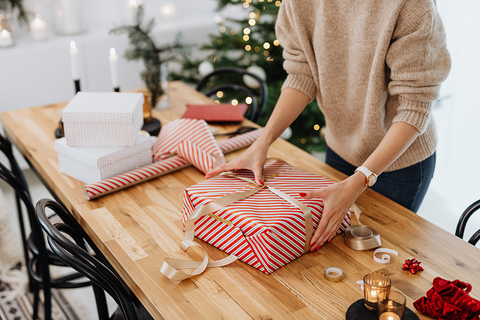 Ways to de-stress the upcoming holidays: Christmas presents