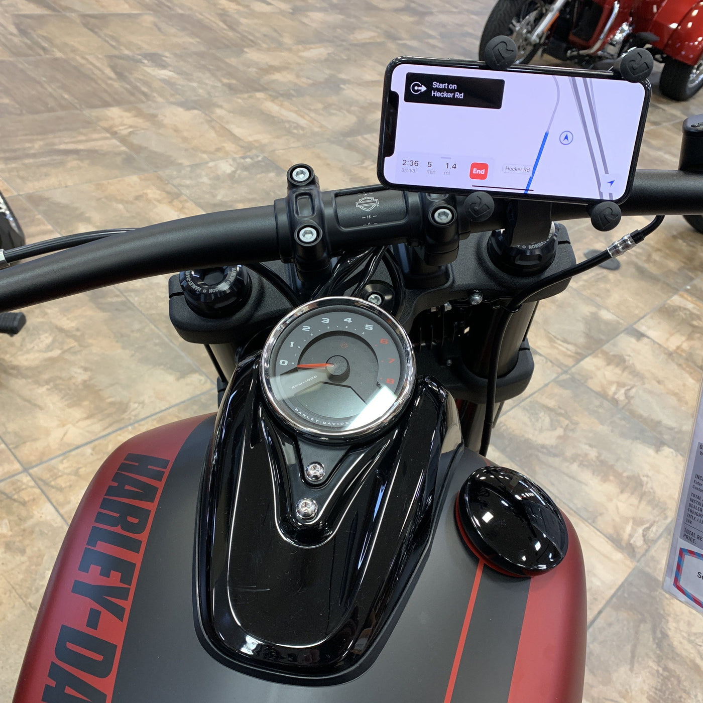 x claw motorcycle phone mount