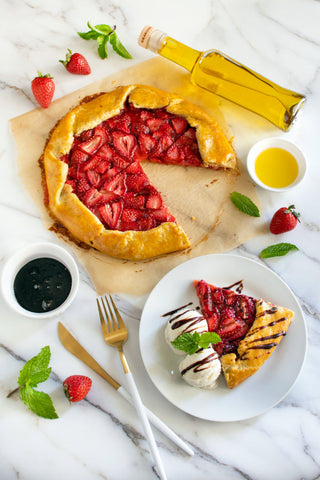 strawberry pie with olive oil and balsamic vinegar beside