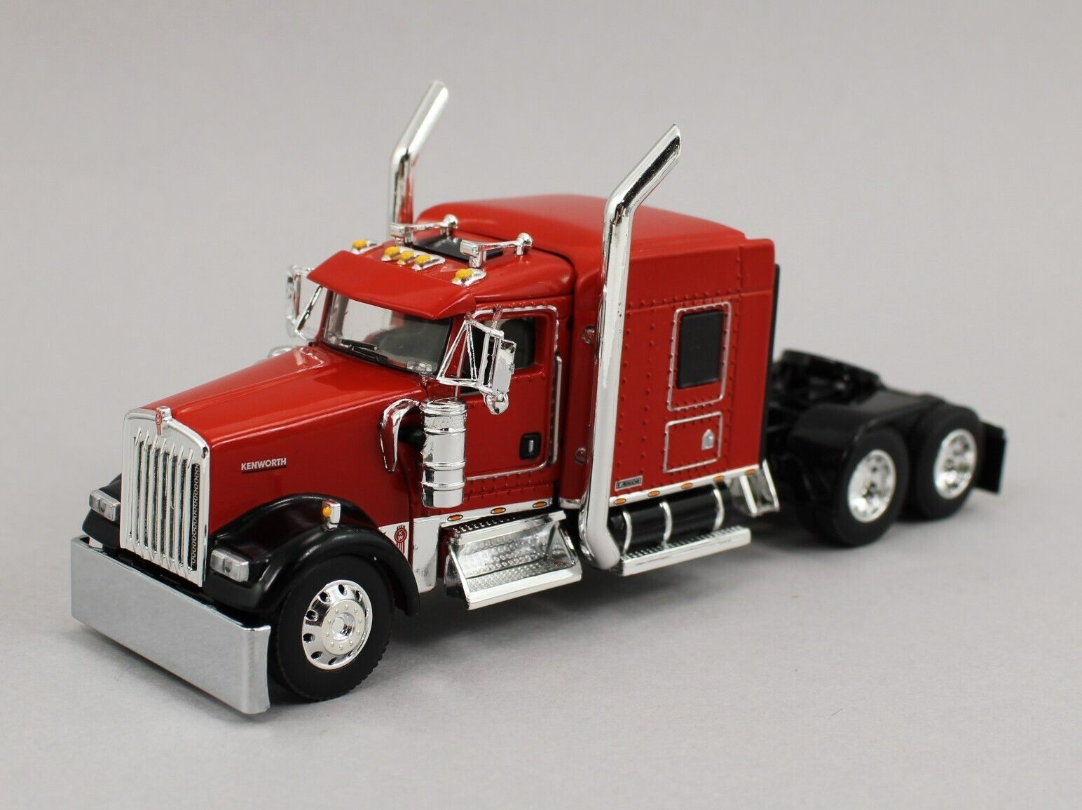 DCP 1:64 *RED & BLACK* Kenworth W900L w/72" Aerocab Flattop Sleeper NEW!
