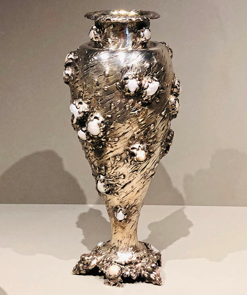 The "Pearl Vase" made by Tiffany for the Columbian Exposition, 1893