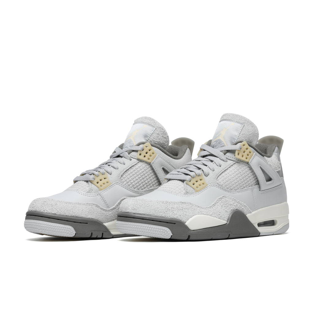 Air Jordan 4 Retro SE 