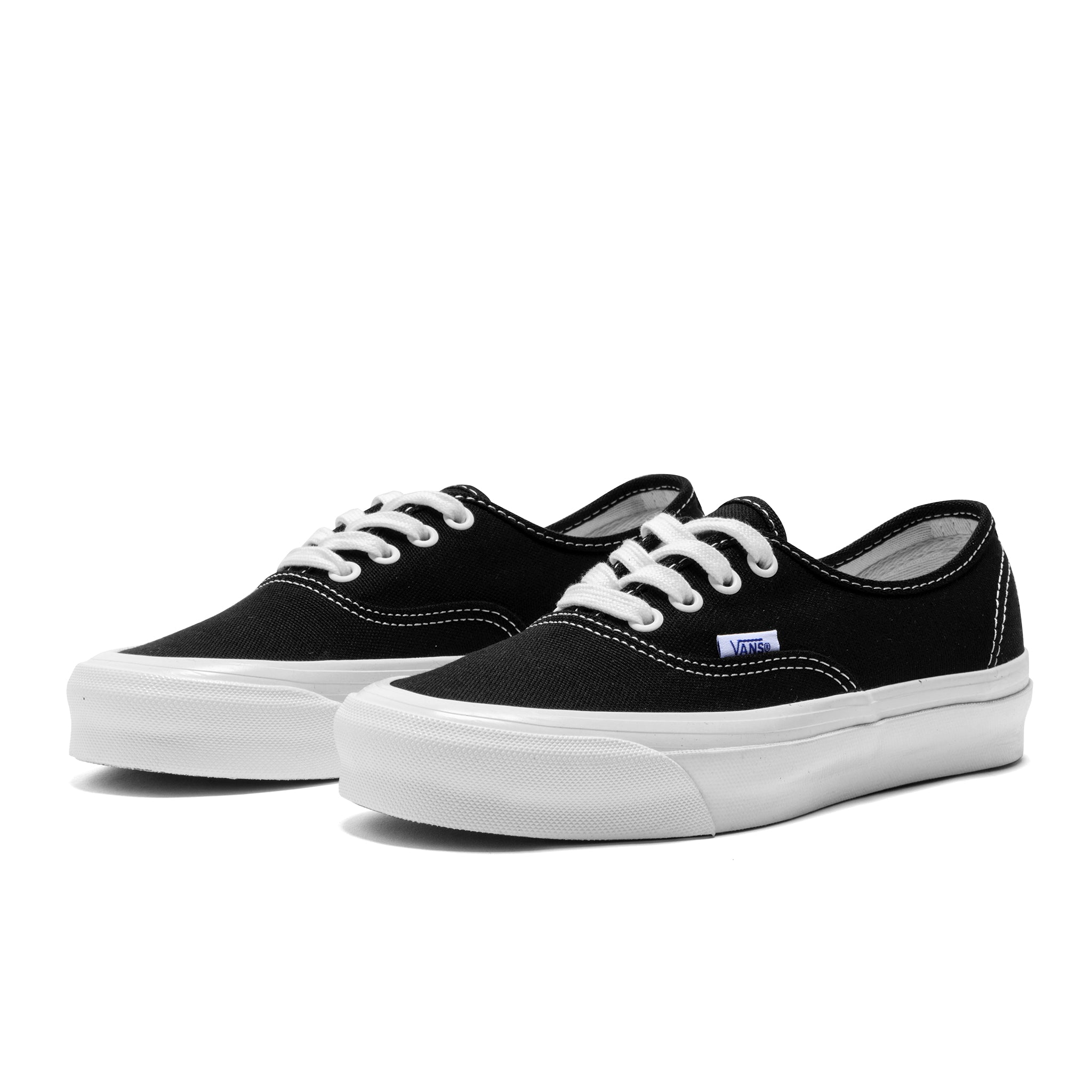 vans authentic og black