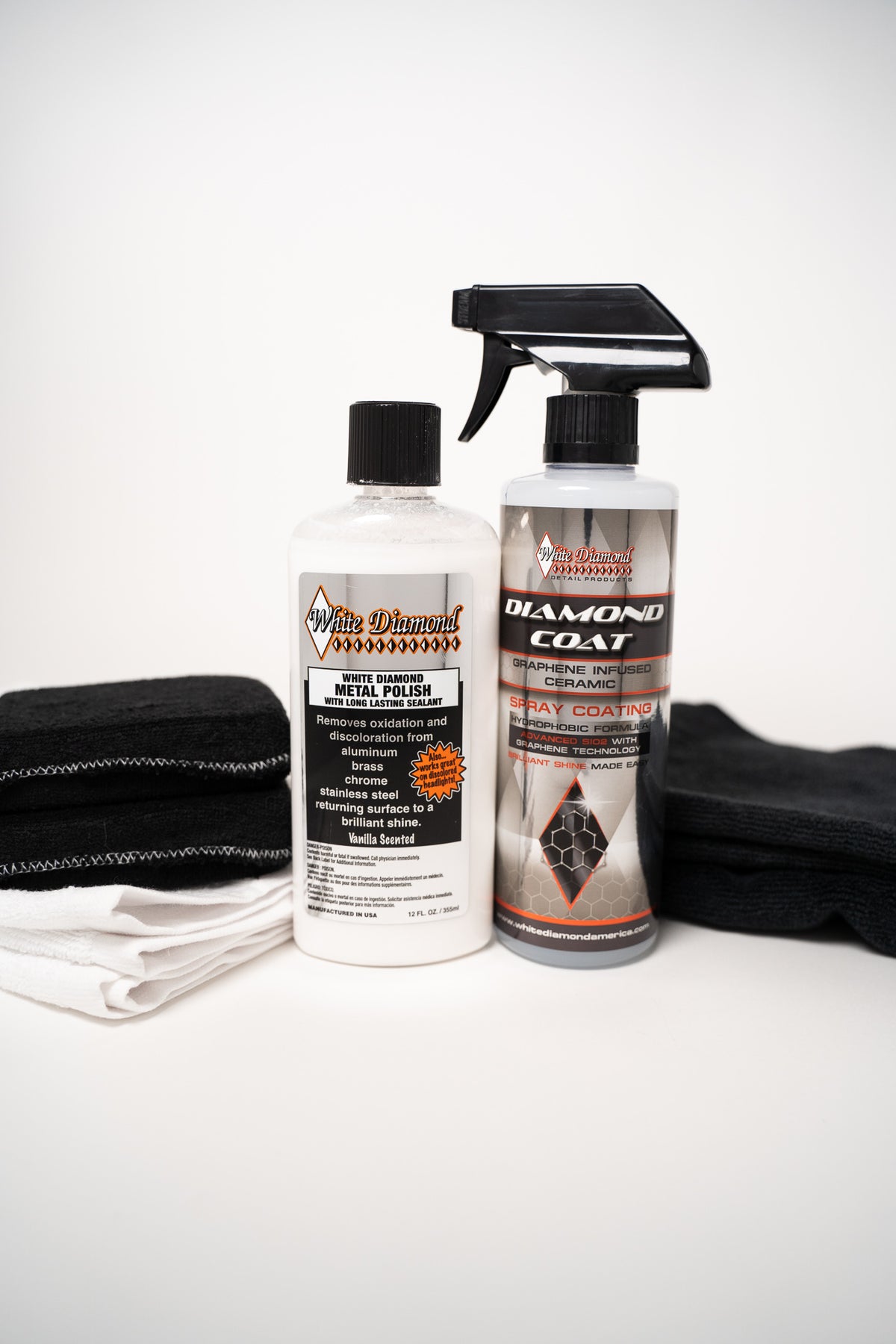White Diamond Metal Polish with Long Lasting Sealant, Wipe (12 Wipes) is a  Cleaner and Polisher All in one. Removes Oxidation and Discoloration from