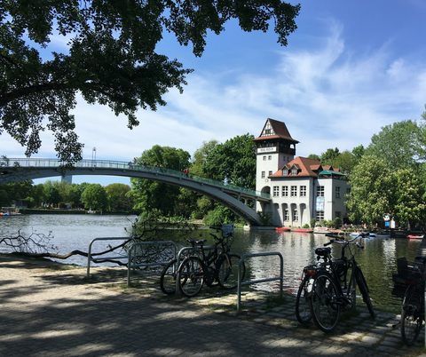 Best park to visit in Berlin - treptower Park by bike - riut riutbag