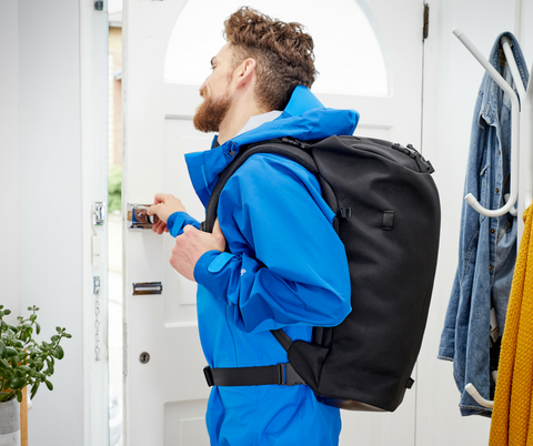 Can backpacks be vegan? vegan backpack anti theft riutbag riut.co.uk