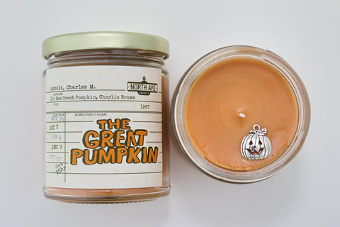 Great Pumpkin Halloween Book Candle -- It's the Great Pumpkin, Charlie Brown! -- Charlie Brown Halloween Candle -- Pumpkin Spice Candle