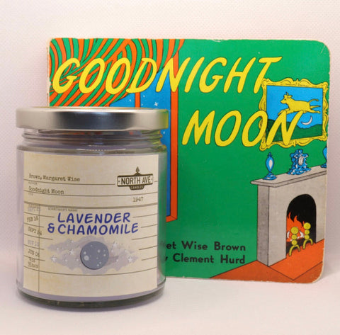 Goodnight Moon Book Candle -- Vintage Shabby Aesthetic -- Modern Nostalgia Aesthetic -- Unique Bookish Mother's Day Gift