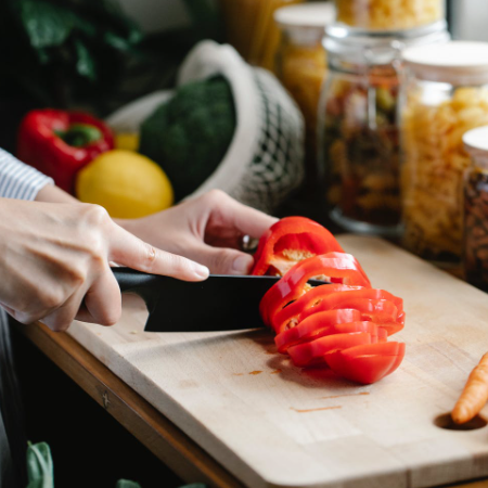 rejilla para fregadero, estante sobre el fregadero de la cocina, rejilla para secar el fregadero