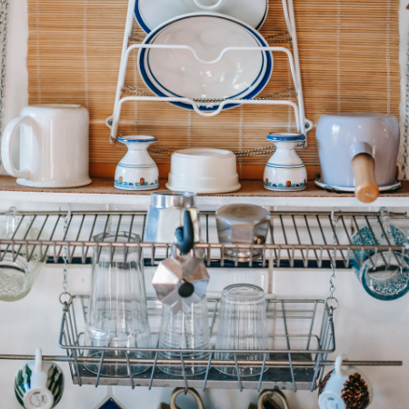 Double-decker stand-up dishwasher drainer