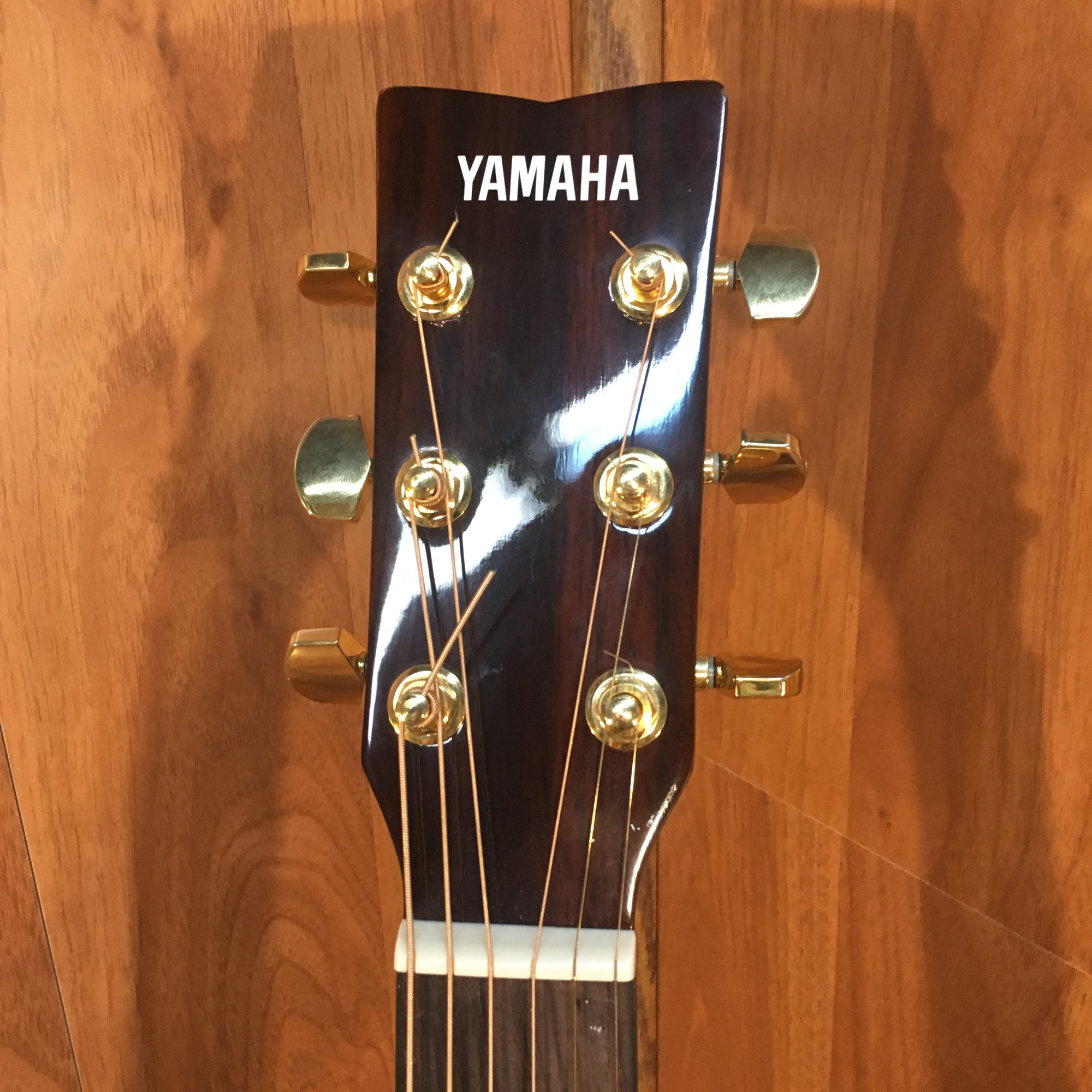 scf04 yamaha guitar