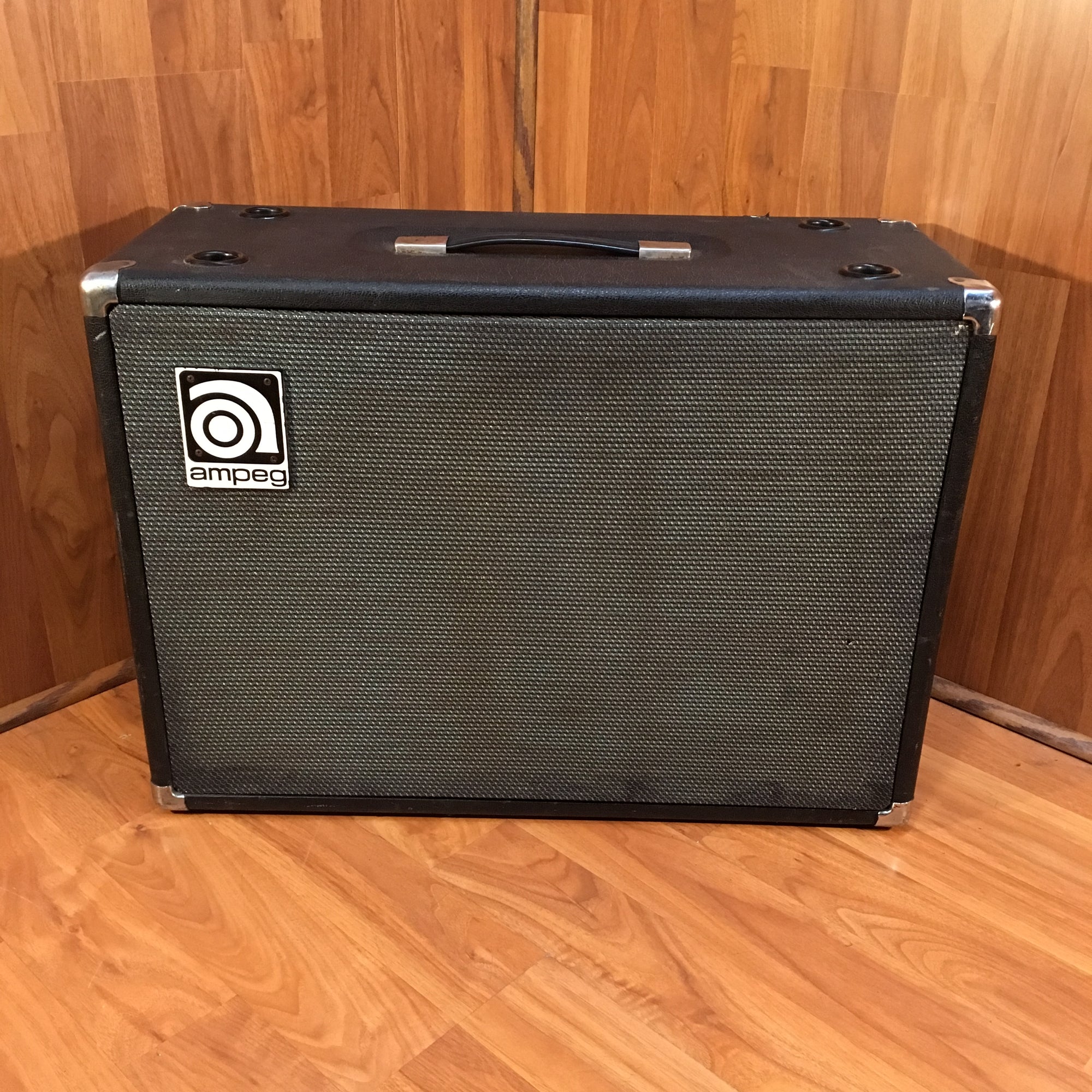 Vintage Ampeg Vt 22 Bass Cabinet Evolution Music