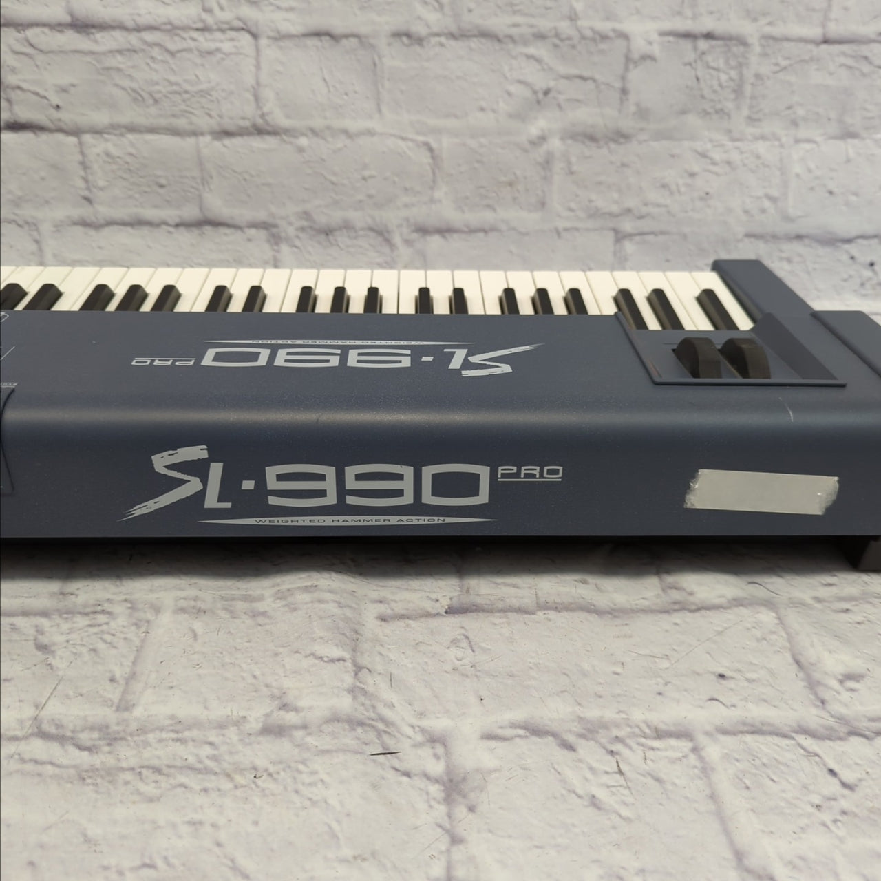 sl 990 midi keyboard