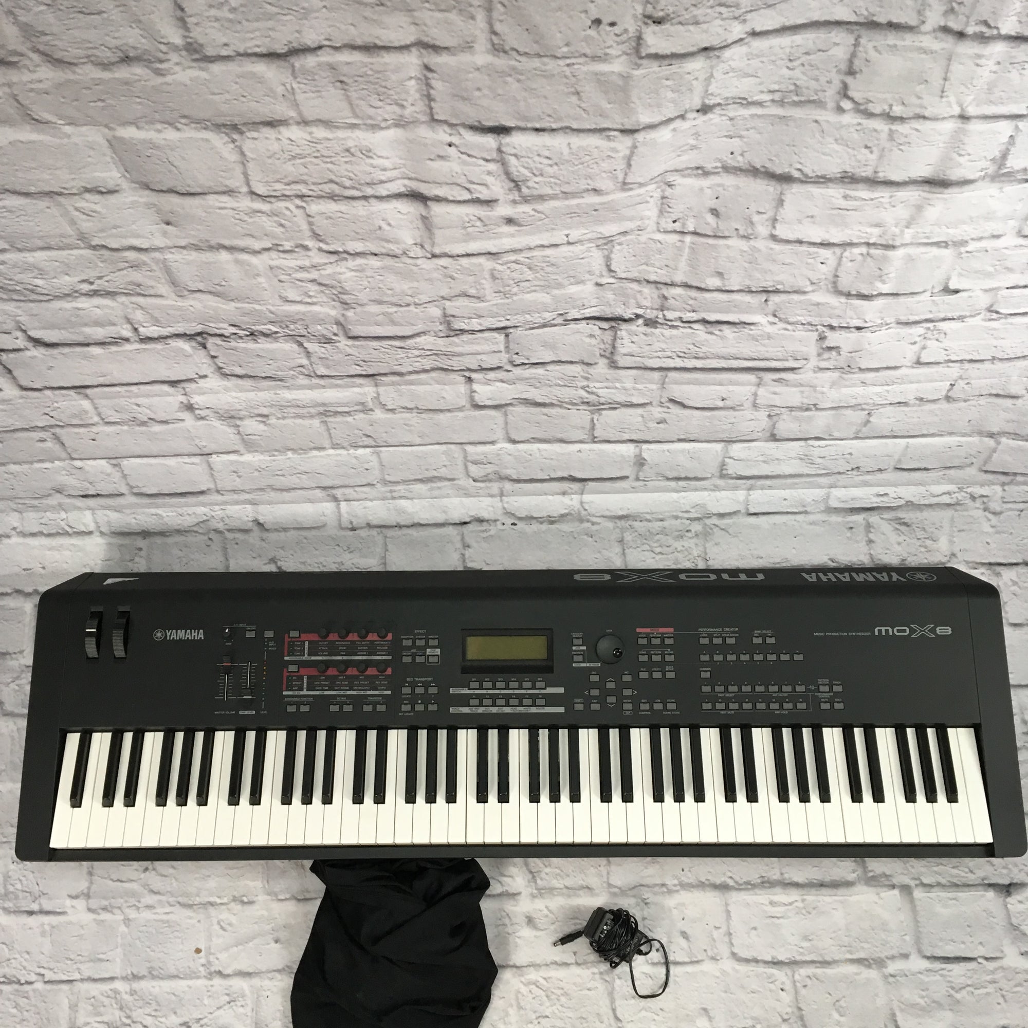 Yamaha MOX8 88 Key Workstation Synthesizer - Evolution Music