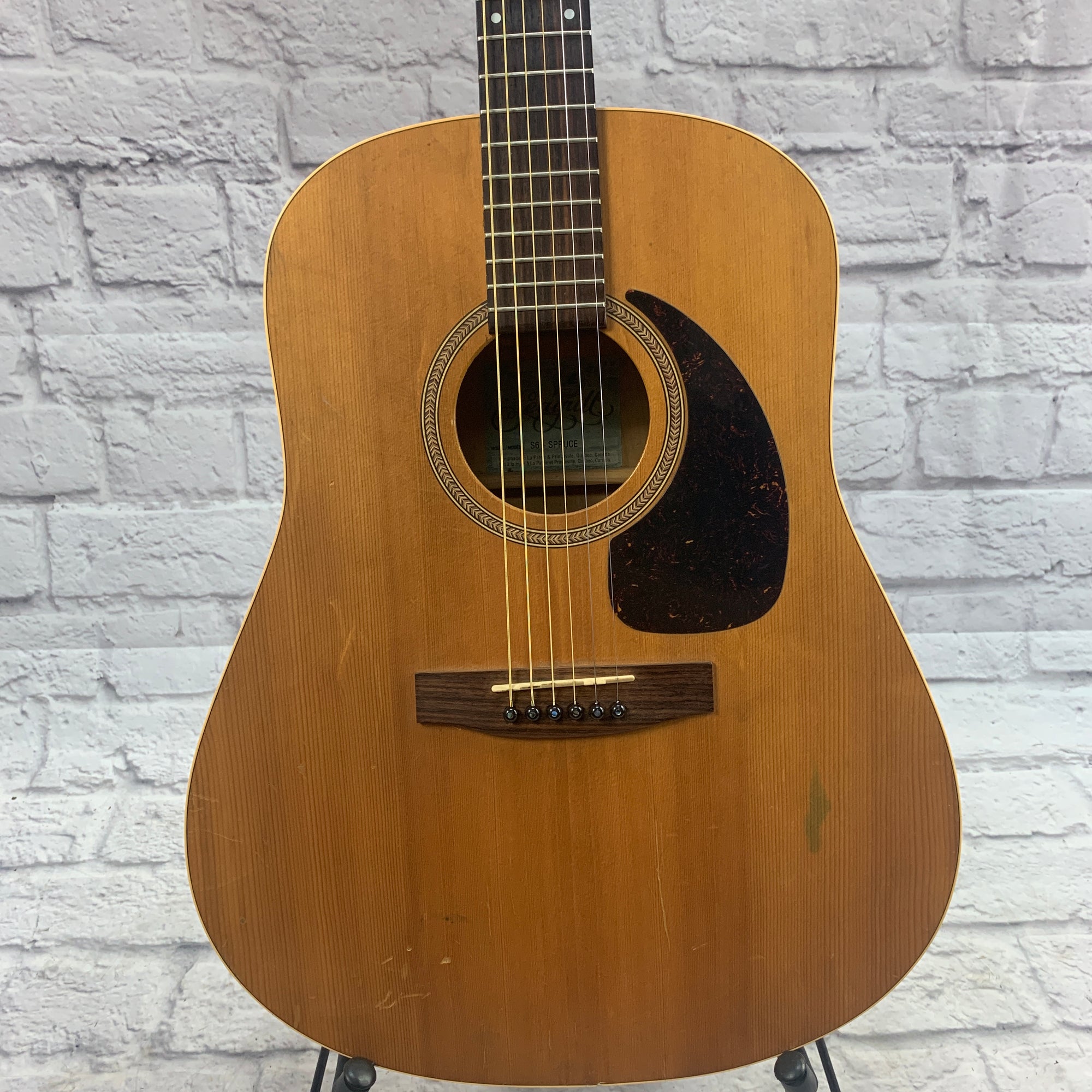 Seagull S6+ Spruce Acoustic Guitar - Evolution Music