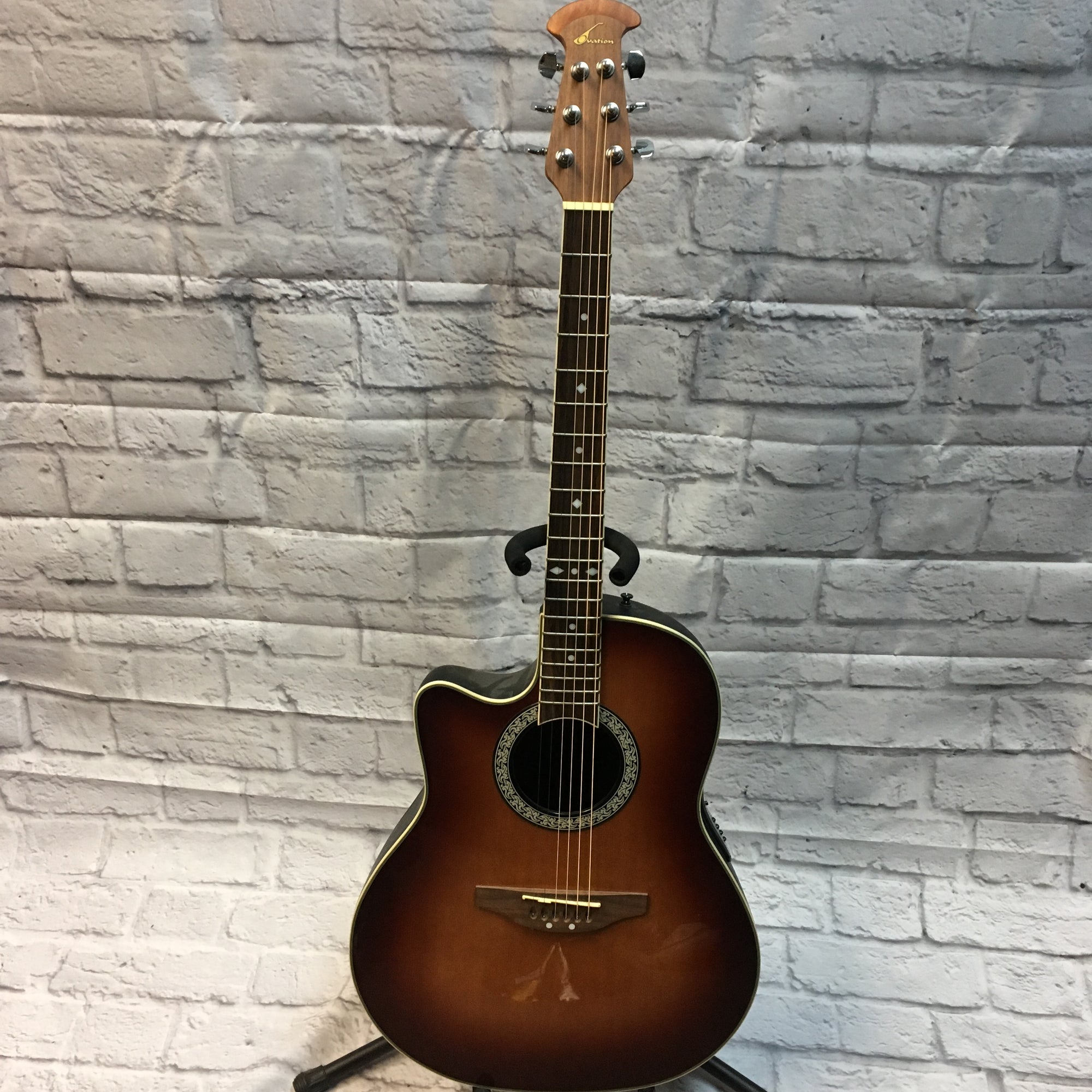 ovation lcc047