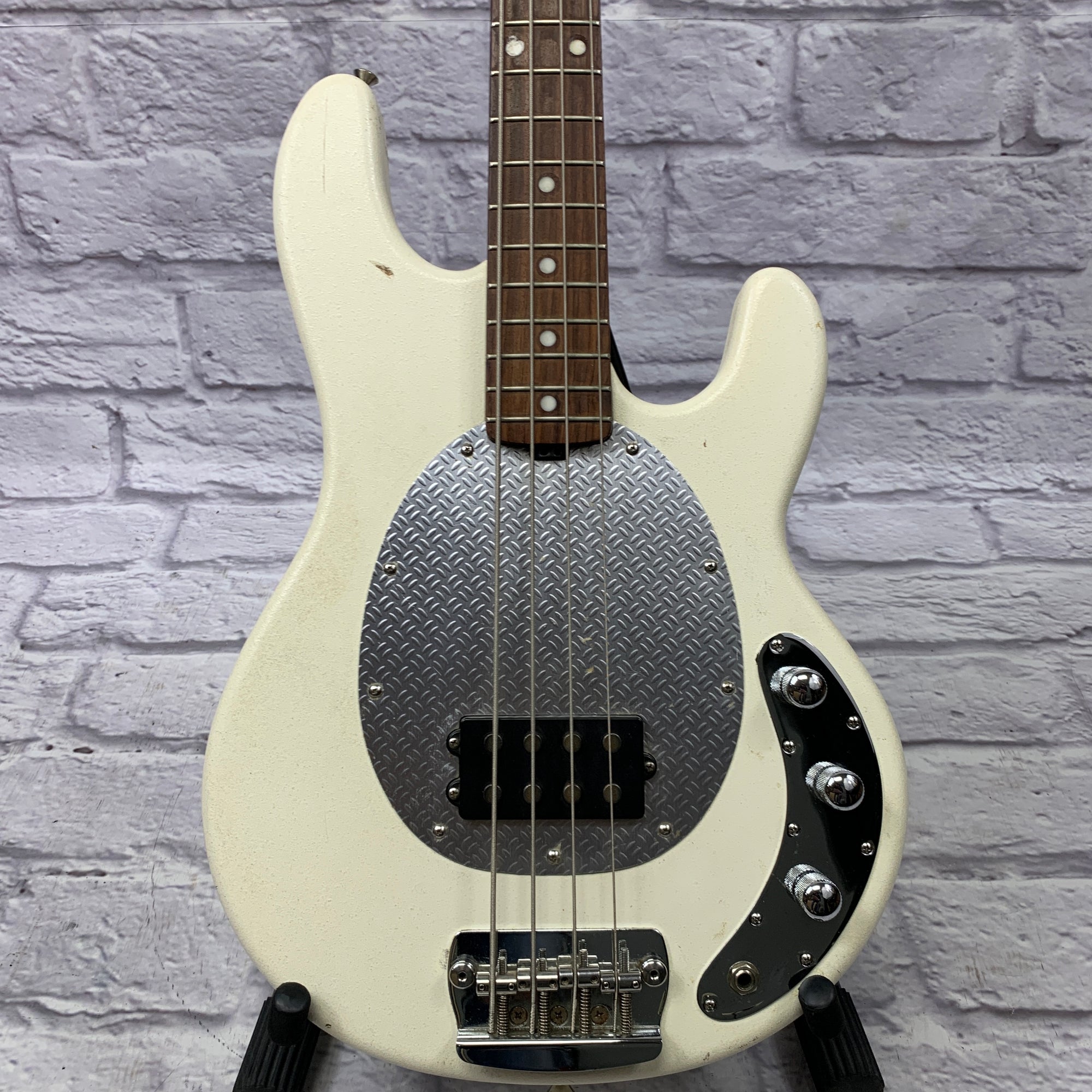 ジャンク品 手渡し限定】MUSICMAN StingRay(USA) 楽器/器材 ベース www