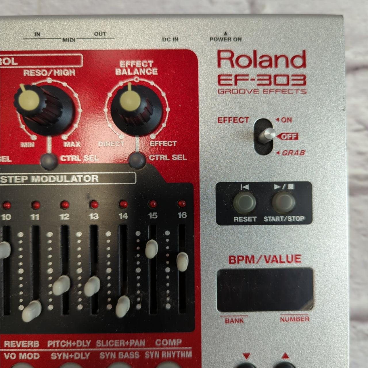 Roland EF-303 Groovebox Synthesizer Drum Machine