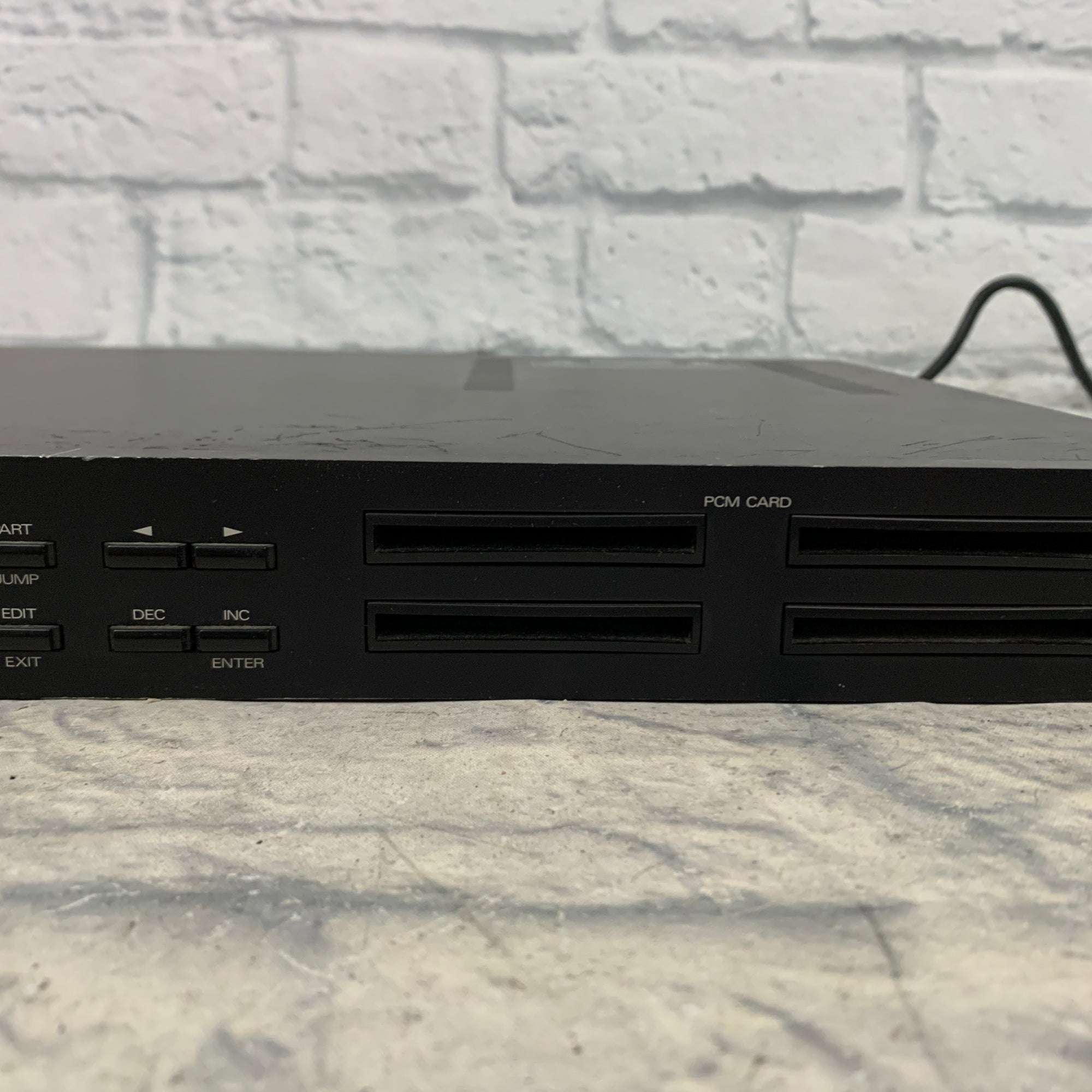 Roland U 110 Pcm Rackmount Synth Sound Module Evolution Music