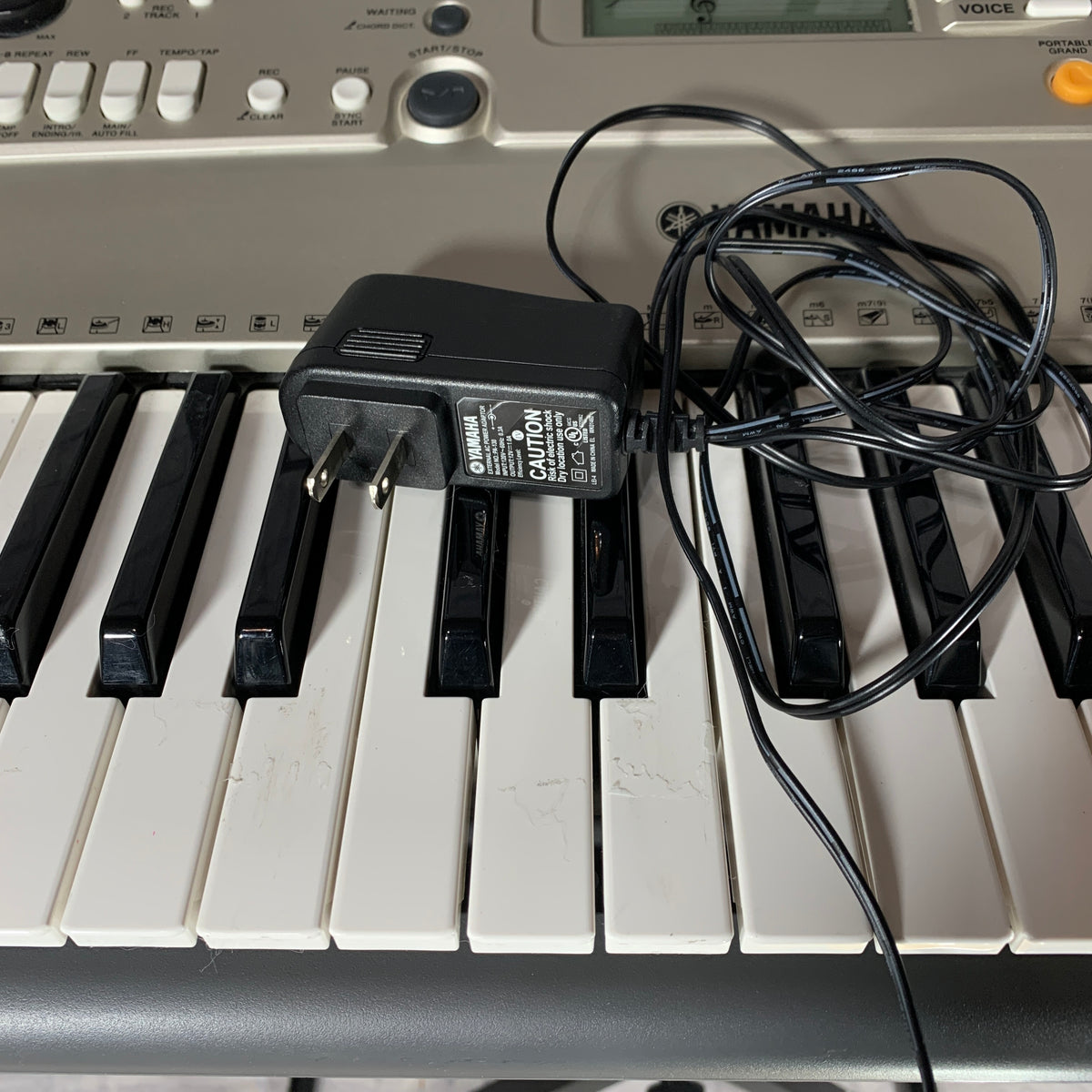 Yamaha Psr E313 61 Key Keyboard Electric Piano Evolution Music