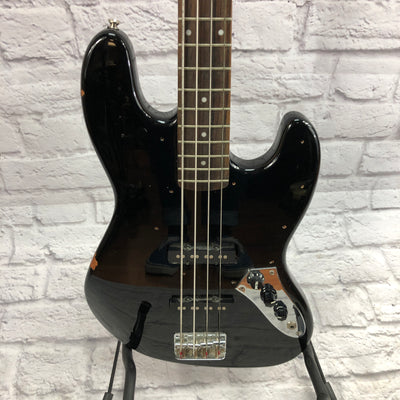 fender jazz bass no pickguard