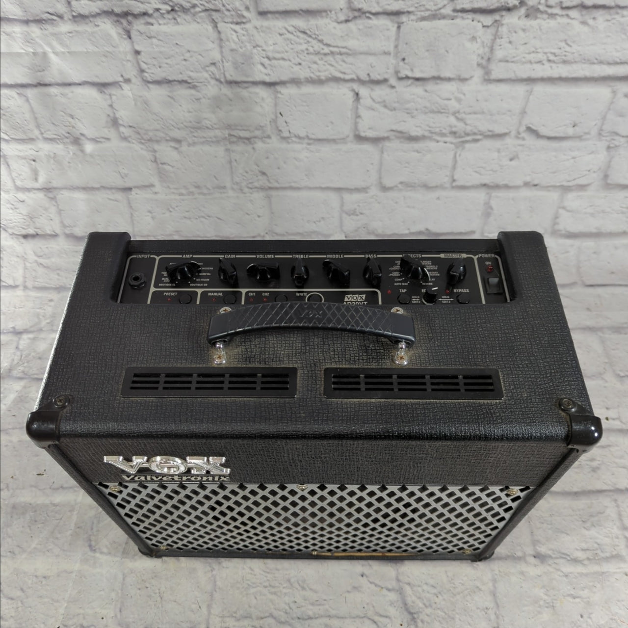 Vox Valvetronix VT30 Guitar Combo Amp