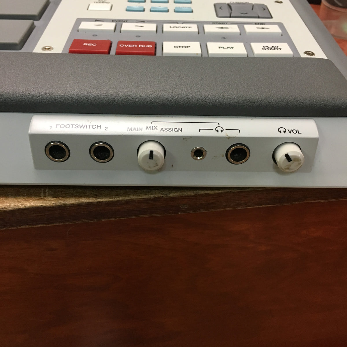 akai mpc renaissance music production controller