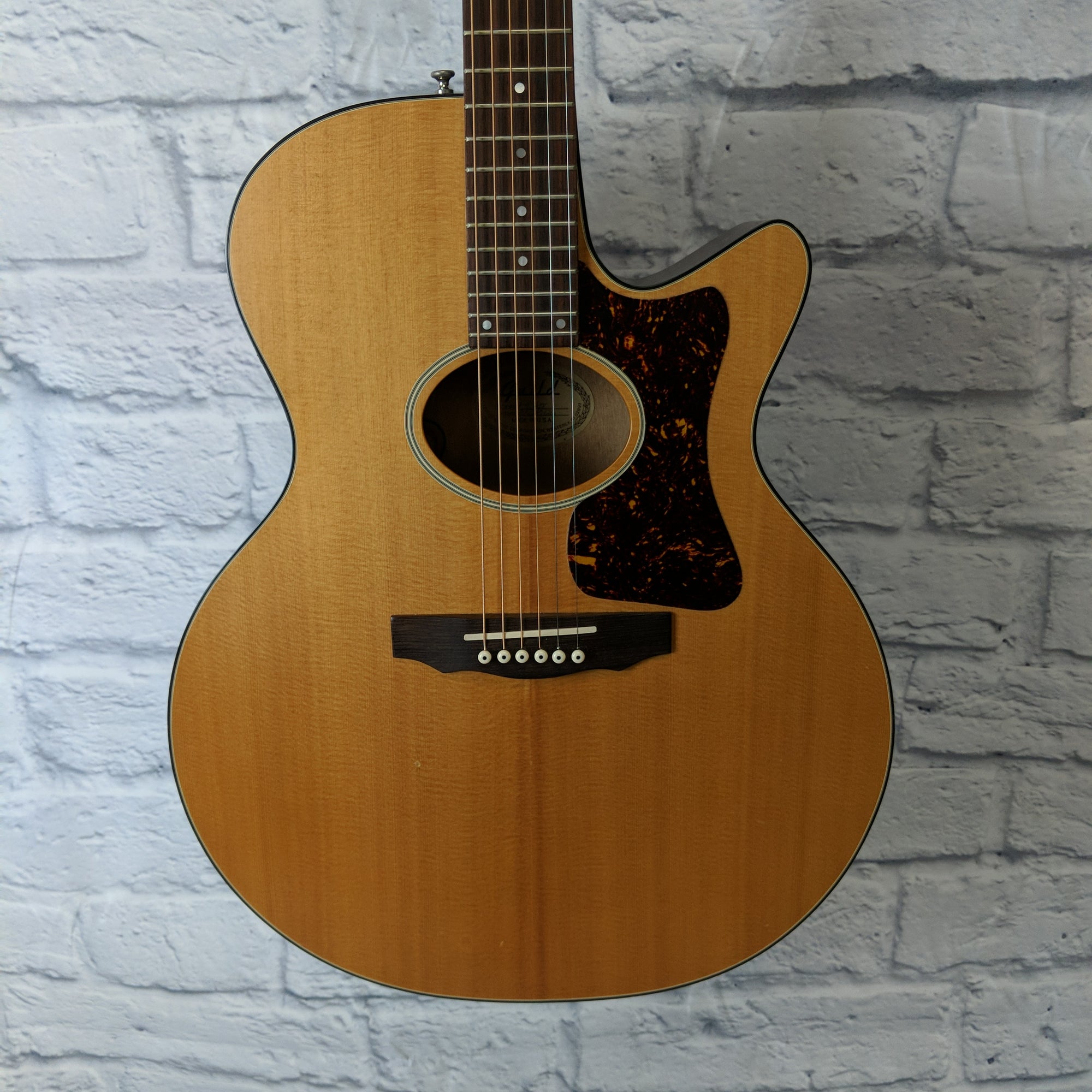 guild thin acoustic