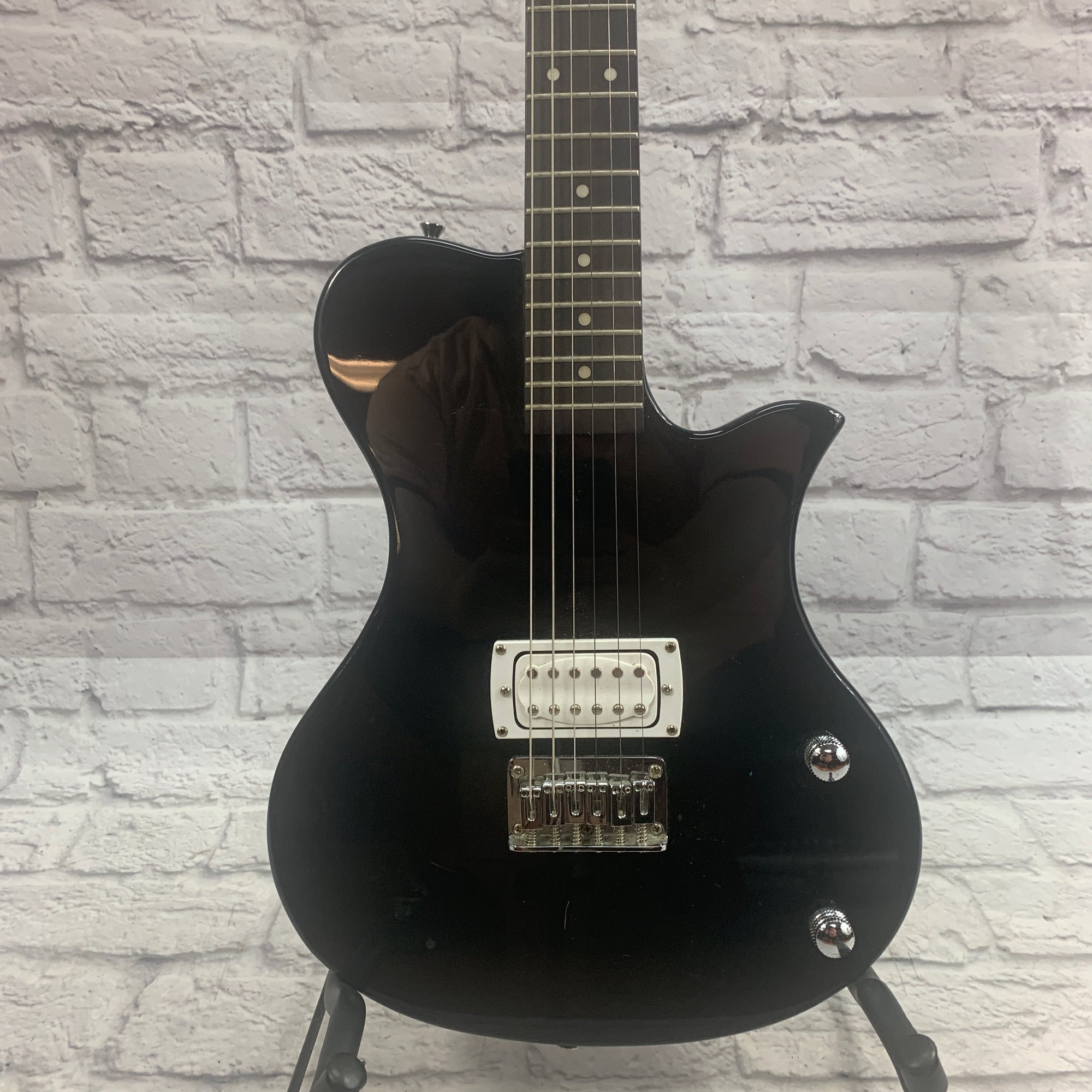 first act guitar me537