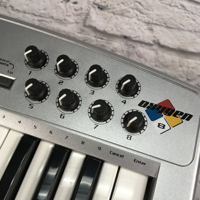 midiman oxygen 8 midi controller