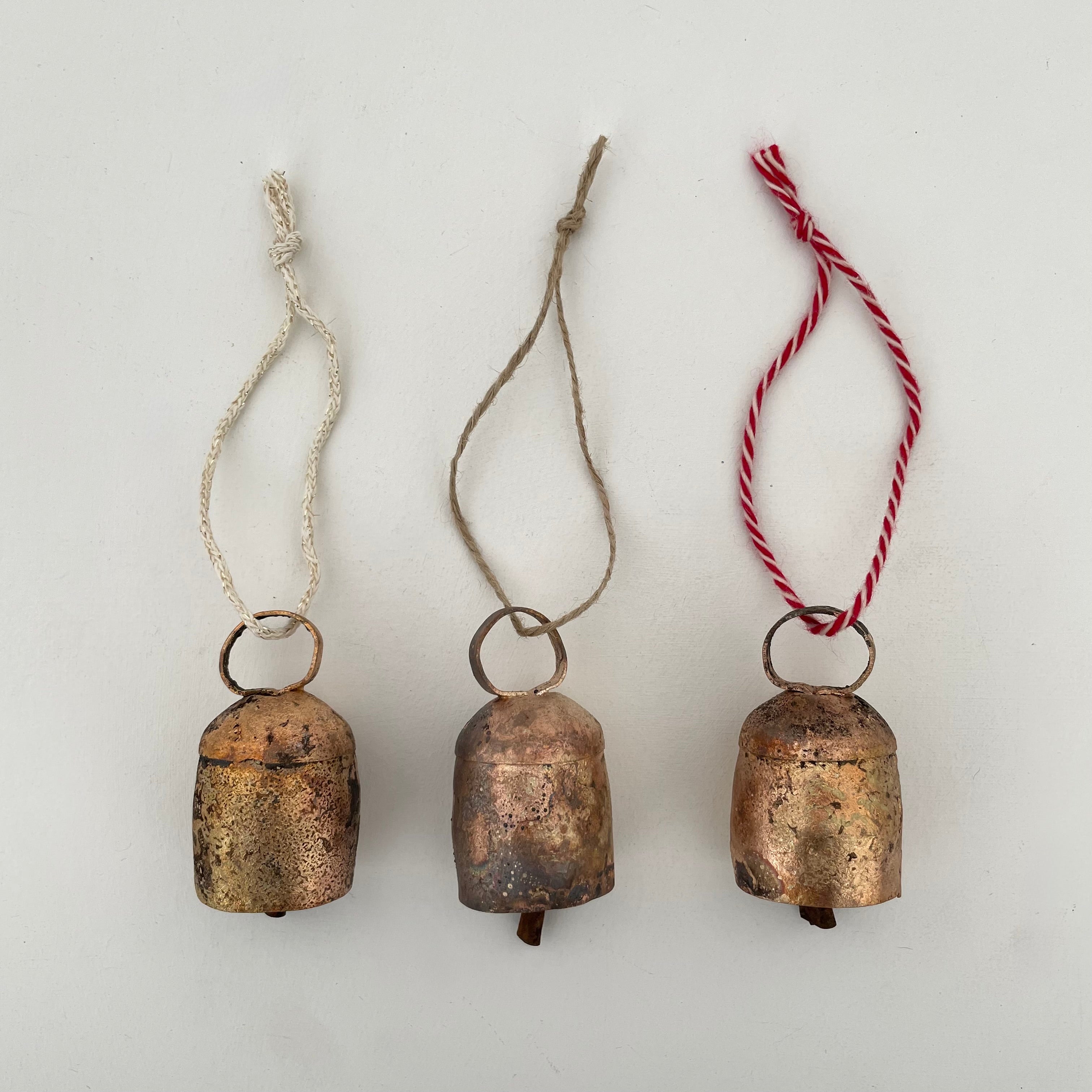 2 1/4" rustic rounded top tin bell with brass finish ornament
