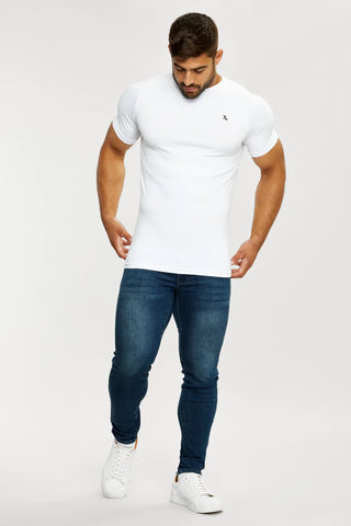 muscle fit t-shirts uk