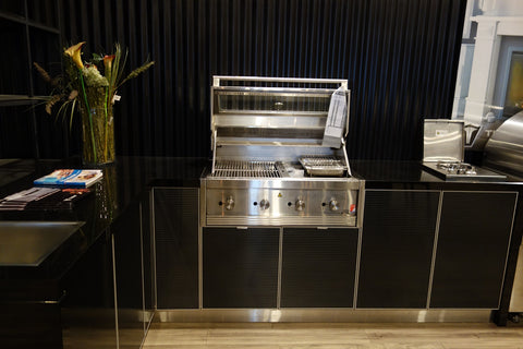 Tucker 4 burner R-Class Outdoor Kitchen