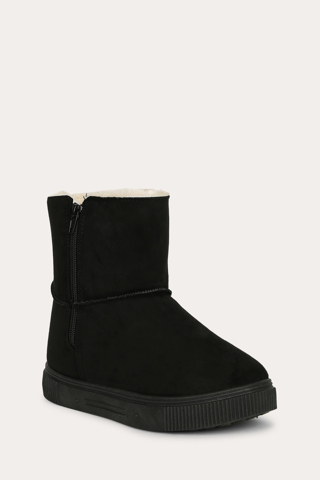 black boots with fur inside