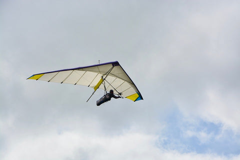 hang gliding