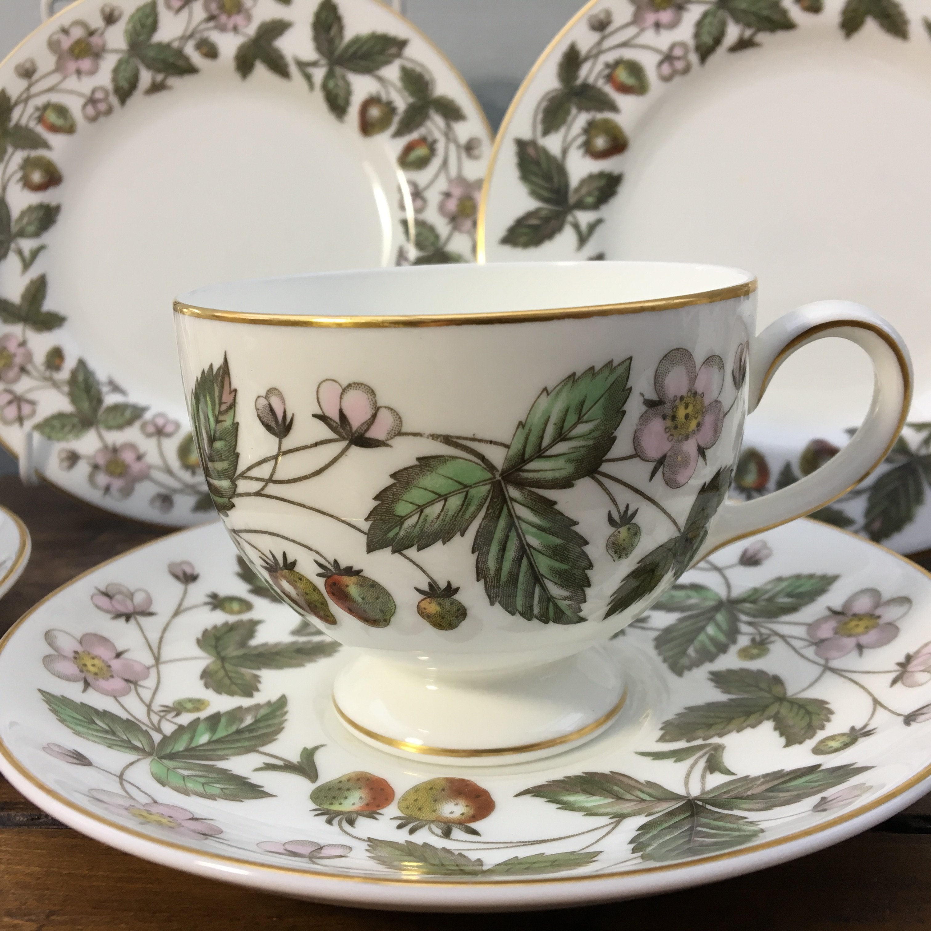 希少品 英国製 黒壺 Wedgwood strawberry hill 食器 - ウェッジウッド