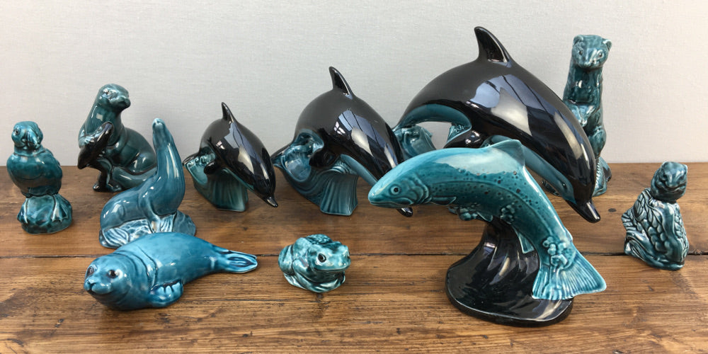 Poole Pottery Figurines de la faune Glaçure de dauphin bleu