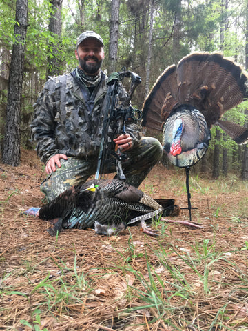Heads Up Turkey decoy with real fan and ground set up
