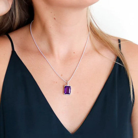 Bold amethyst pendant