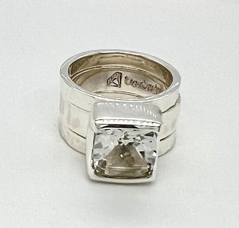 White Topaz Ring | Desiderate